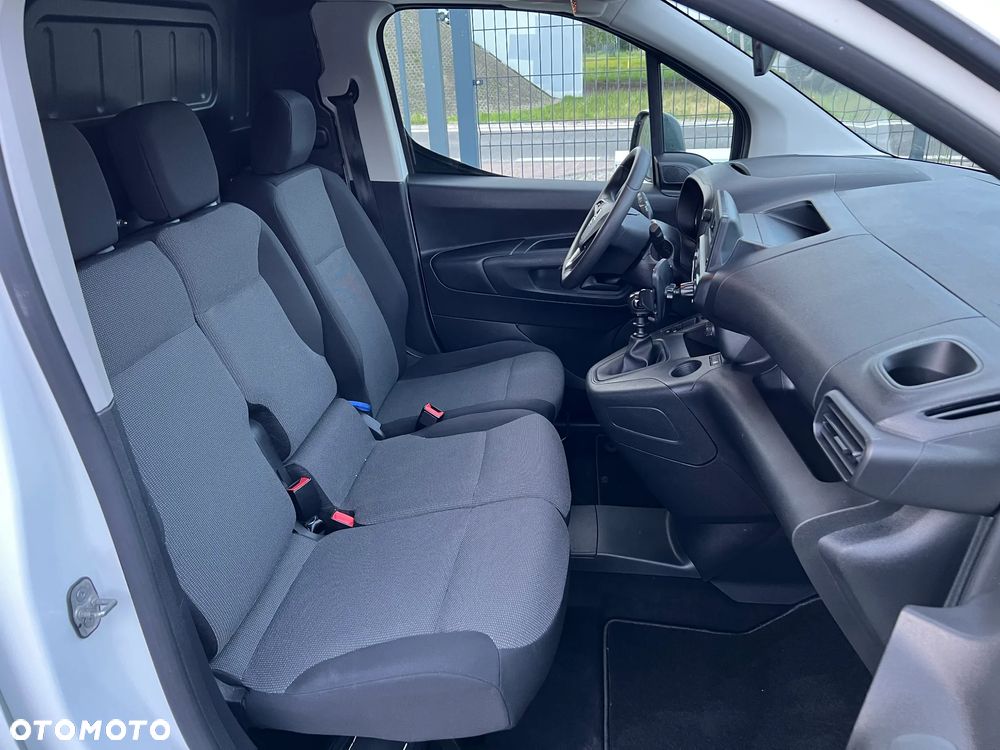 Opel Combo - 9