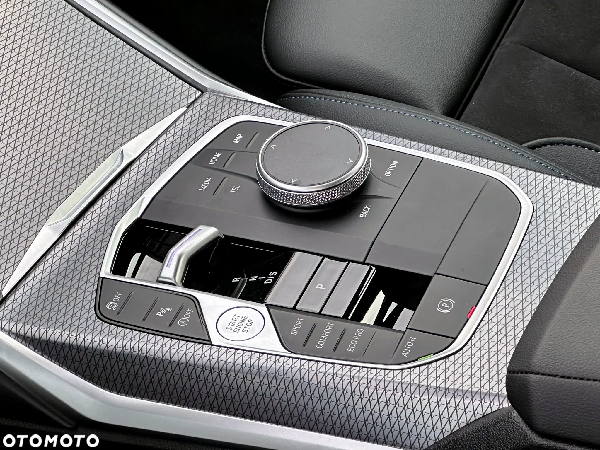 BMW Seria 3 318i M Sport - 21