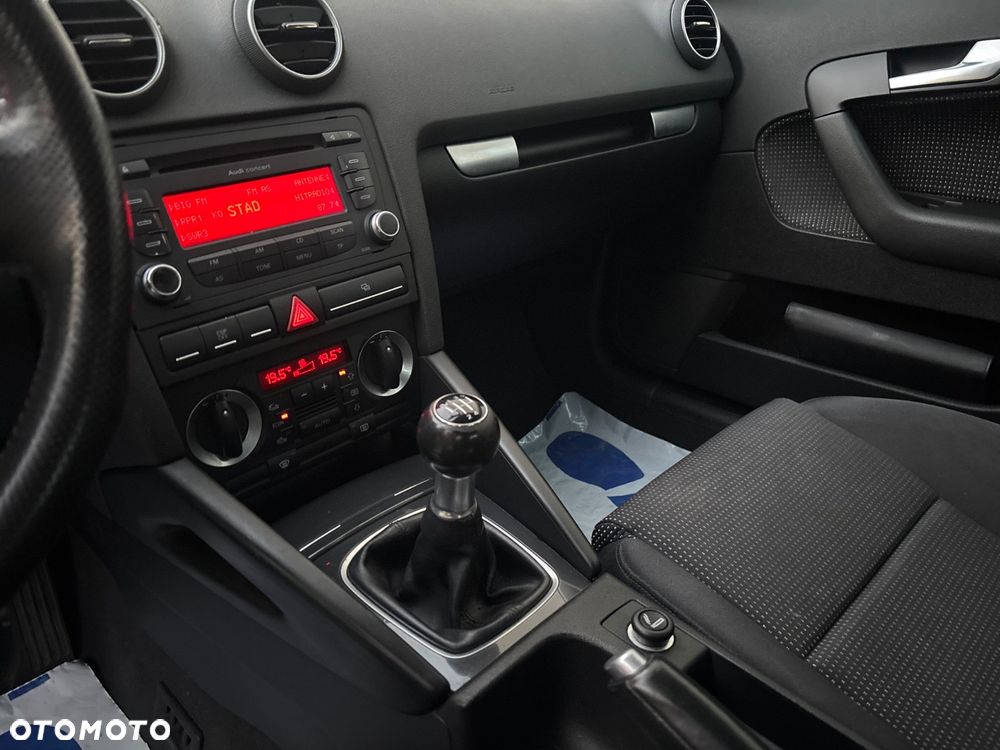 Audi A3 Sportback - 16