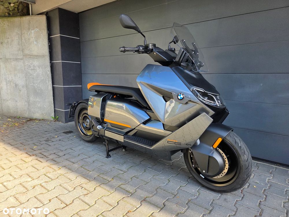 BMW CE 04 - 1