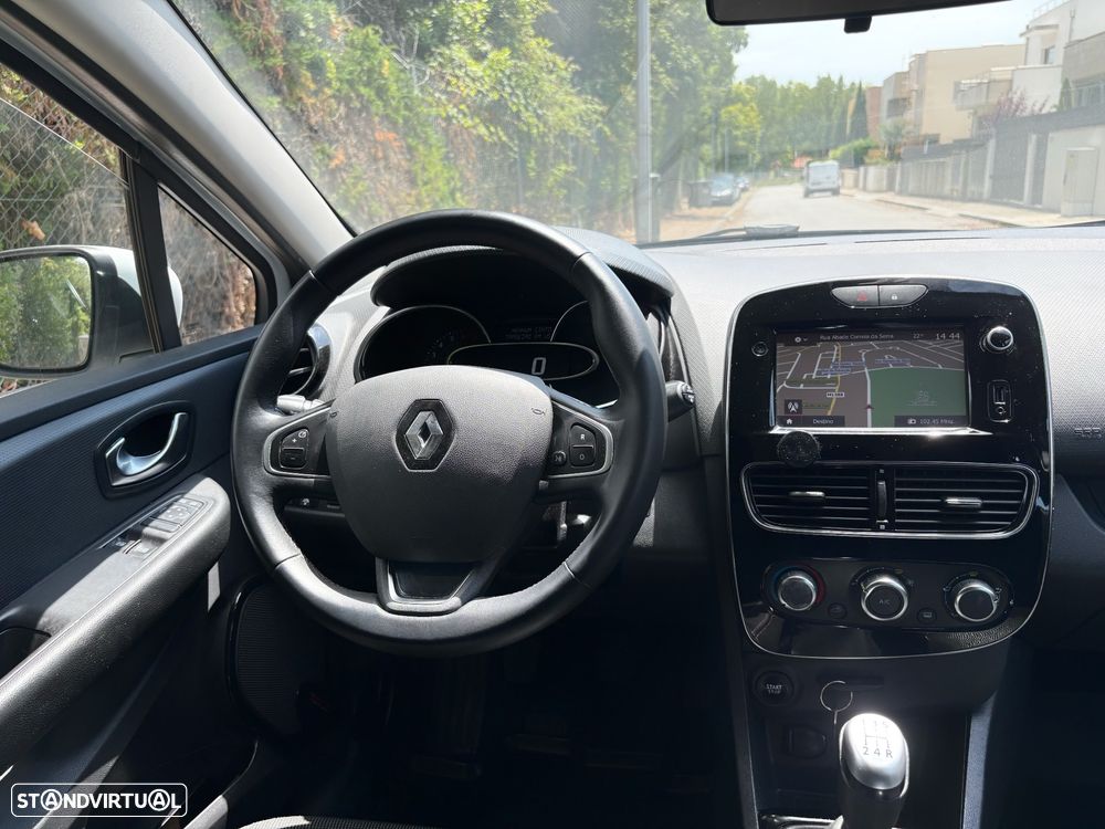Renault Clio 0.9 TCe Limited - 9