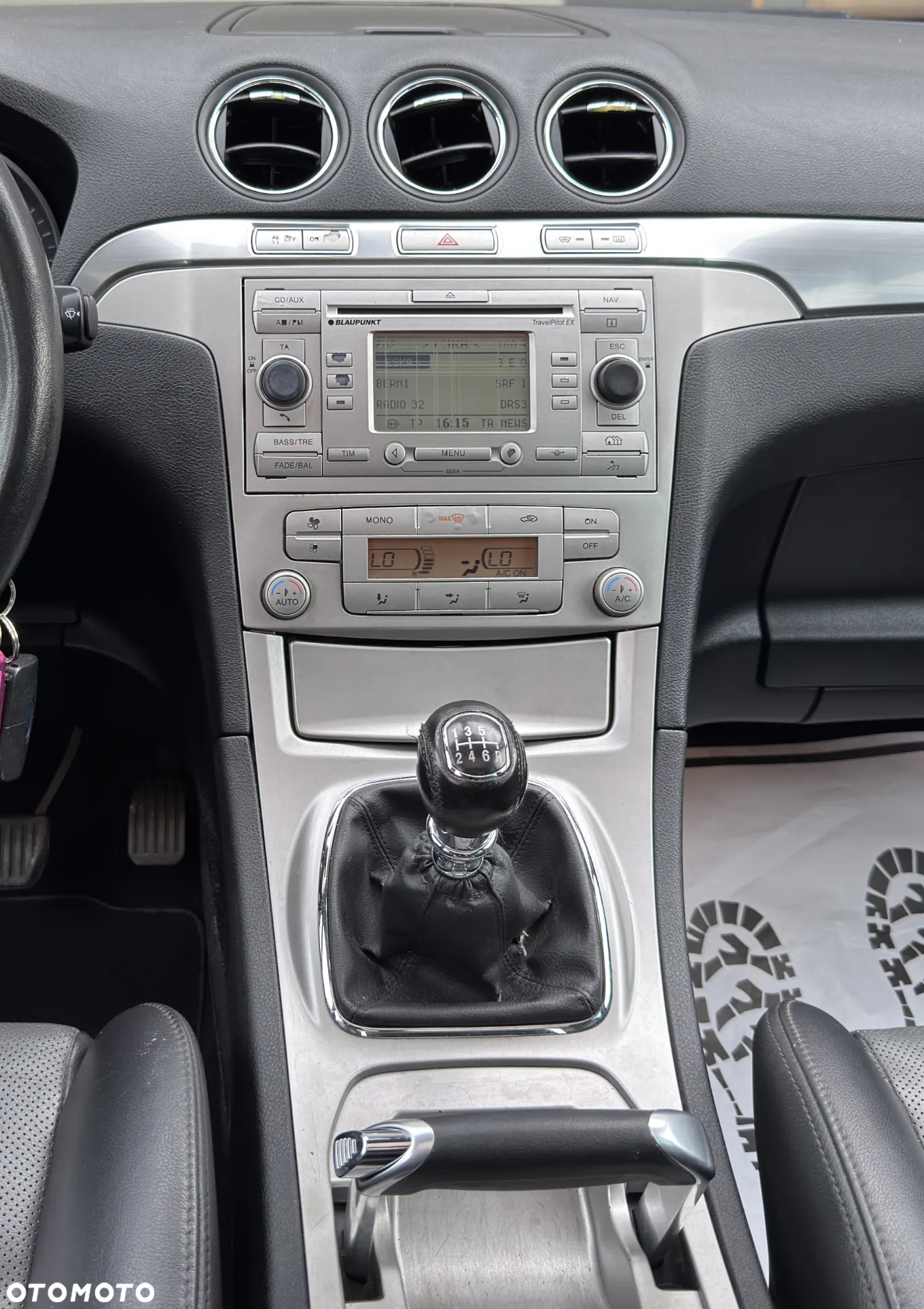 Ford S-Max 2.5 Titanium - 30