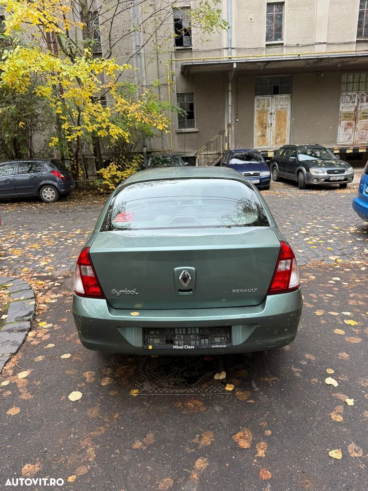 Dezmembrez Renault Clio Symbol verde 2008 1,5 DCI Euro 4 TED97 - 10