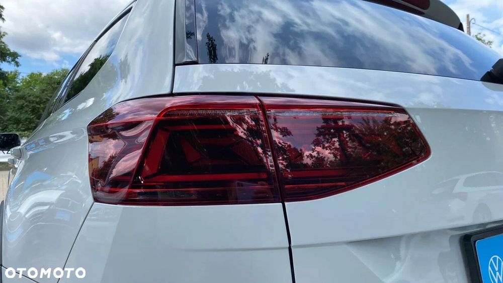 Volkswagen Passat - 12