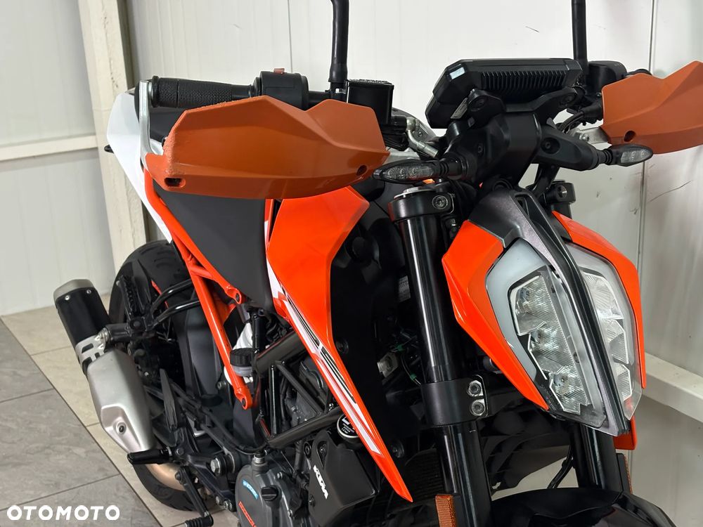 KTM Duke 125 - 12