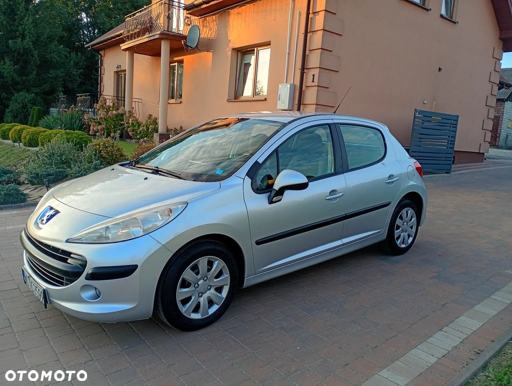 Peugeot 207 - 2