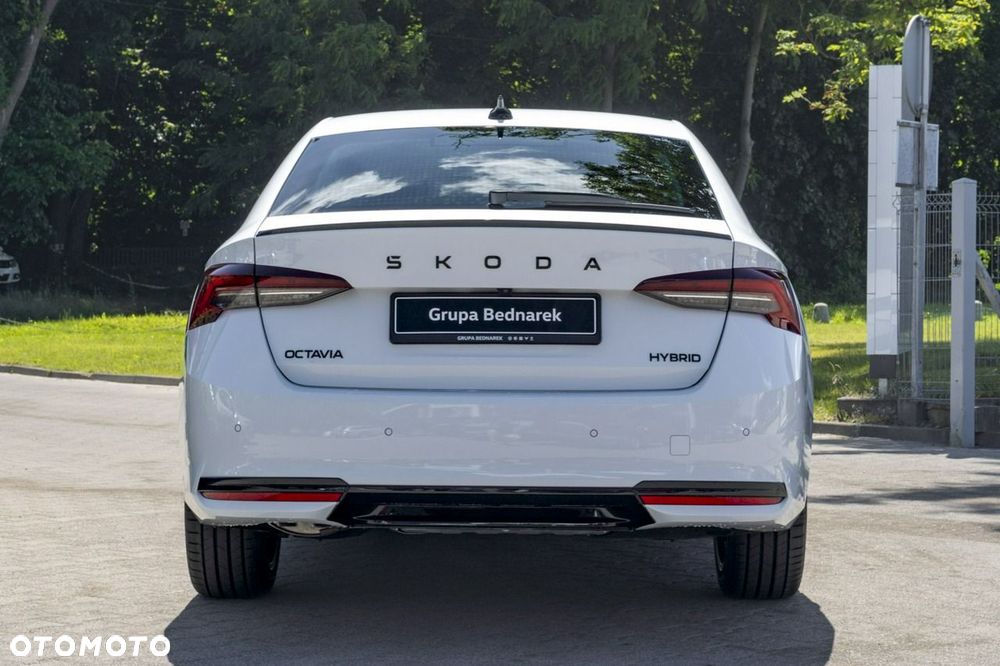 Skoda Octavia - 10