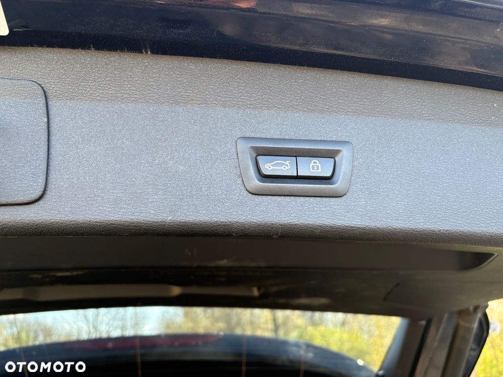 BMW X1 xDrive20i - 27