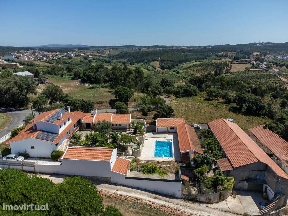 Moradia individual com anexos, piscina, armazéns e terreno - Landal - Grande imagem: 3/43