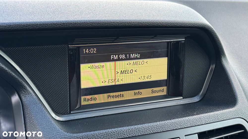 Mercedes-Benz Klasa E 250 CGI BlueEFFICIENCY Automatik Avantgarde - 20
