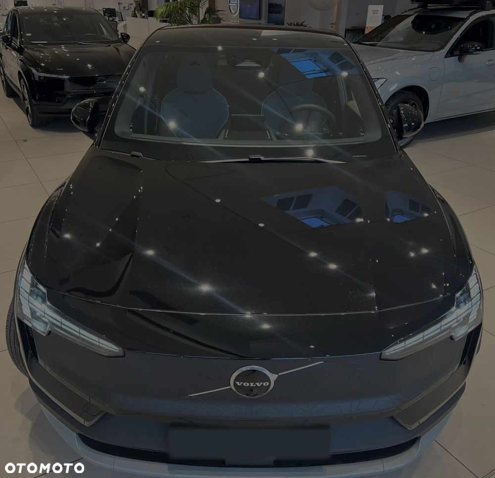 Volvo EX30 Twin Motor Performance AWD Cross Country Ultra - 19
