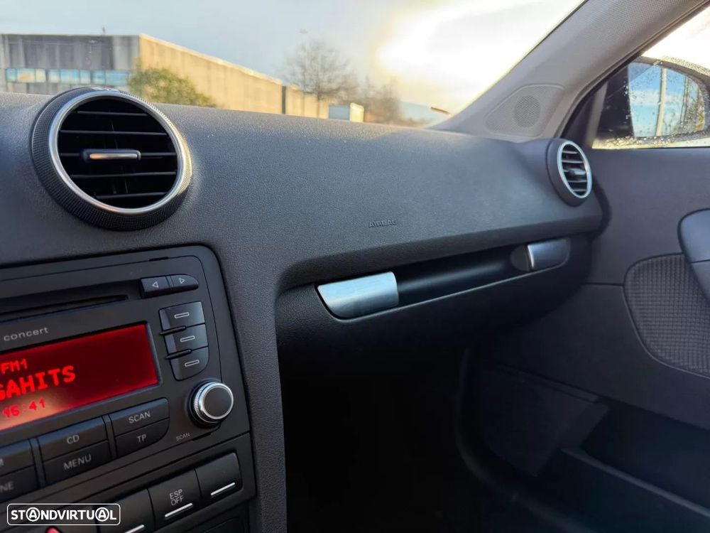 Audi A3 Sportback 1.9 TDi Sport FPD - 14