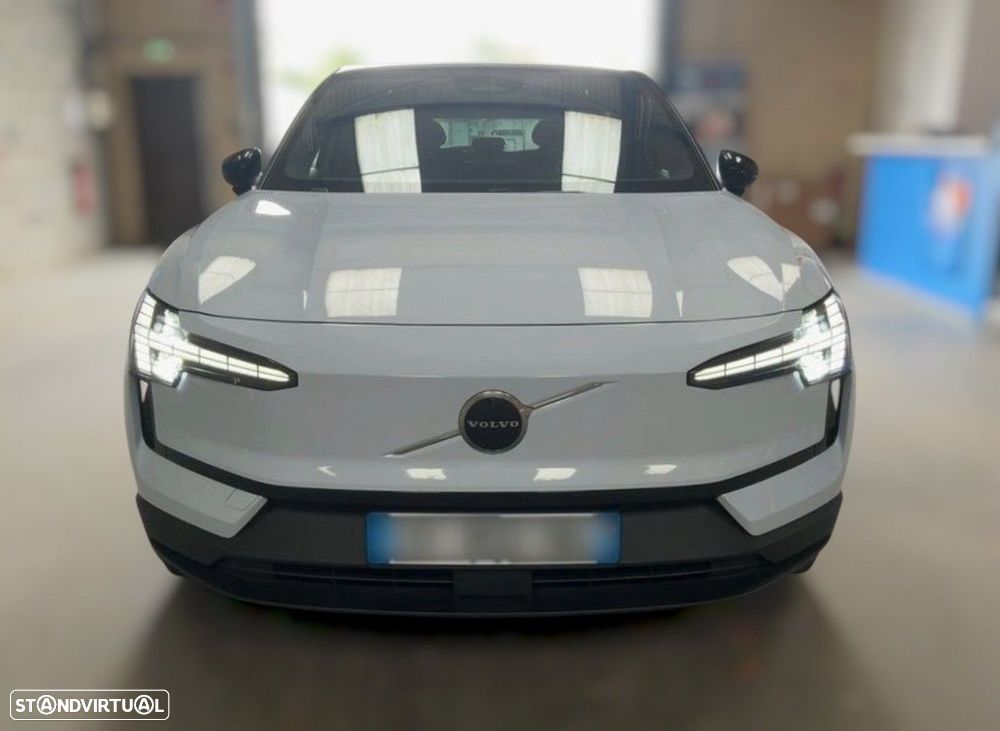 Volvo EX30 69 kWh Single Motor Extended Range Plus - 4