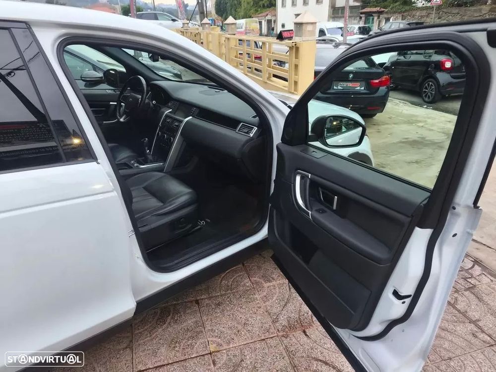 Land Rover Discovery Sport TD4 HSE Luxury - 22