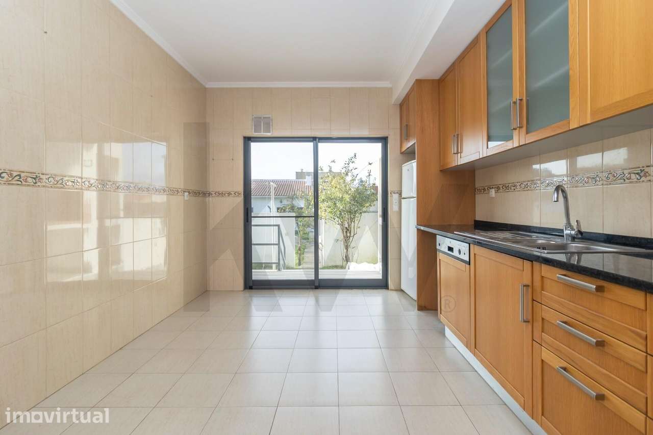 Moradia T6 Exclusiva c/ Moradia T2 e Anexo | Oportunidade para Lar/Mul - Grande imagem: 3/60