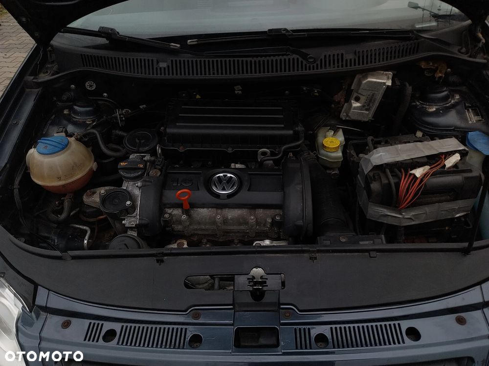 Volkswagen Polo 1.6 United - 14