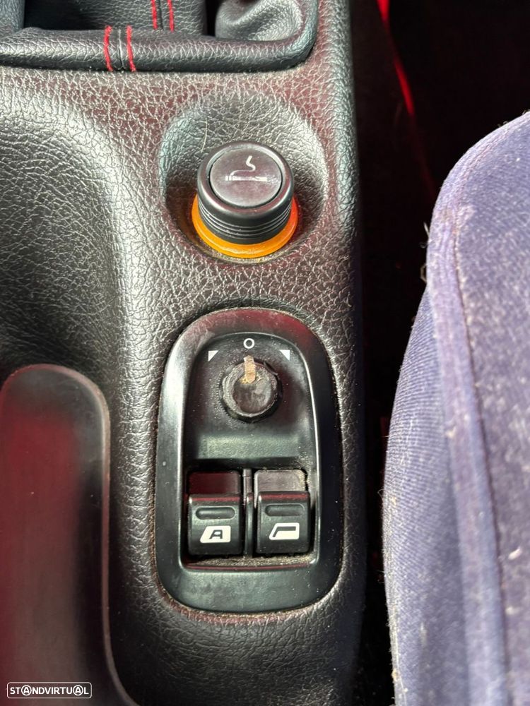 Peugeot 206 2.0 HDi XT - 14