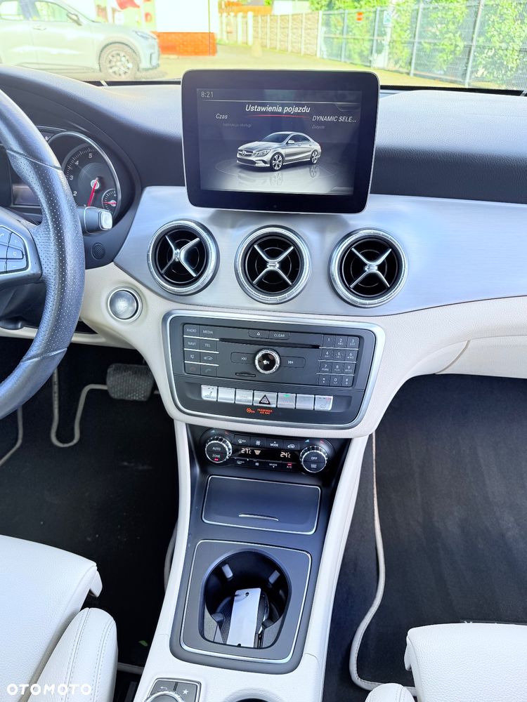 Mercedes-Benz CLA 250 AMG Line - 20