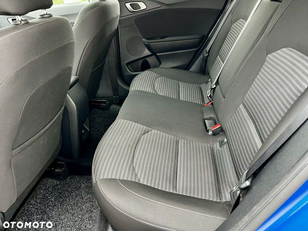 Kia Ceed 1.5 T-GDI M DCT - 11