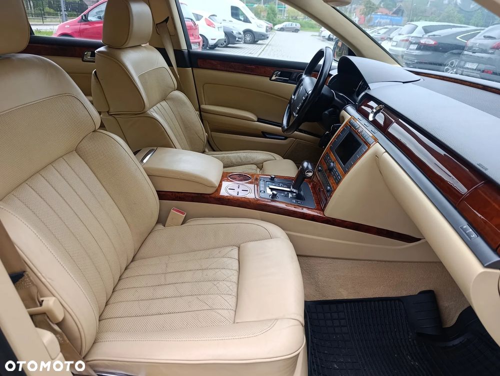 Volkswagen Phaeton - 19