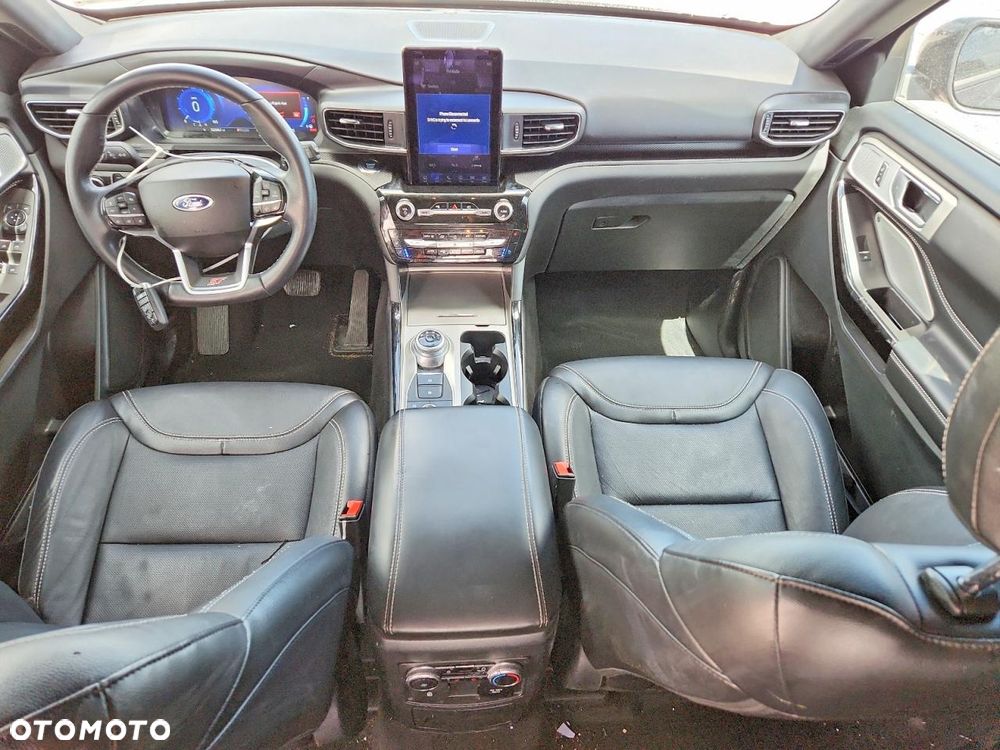 Ford Explorer - 8