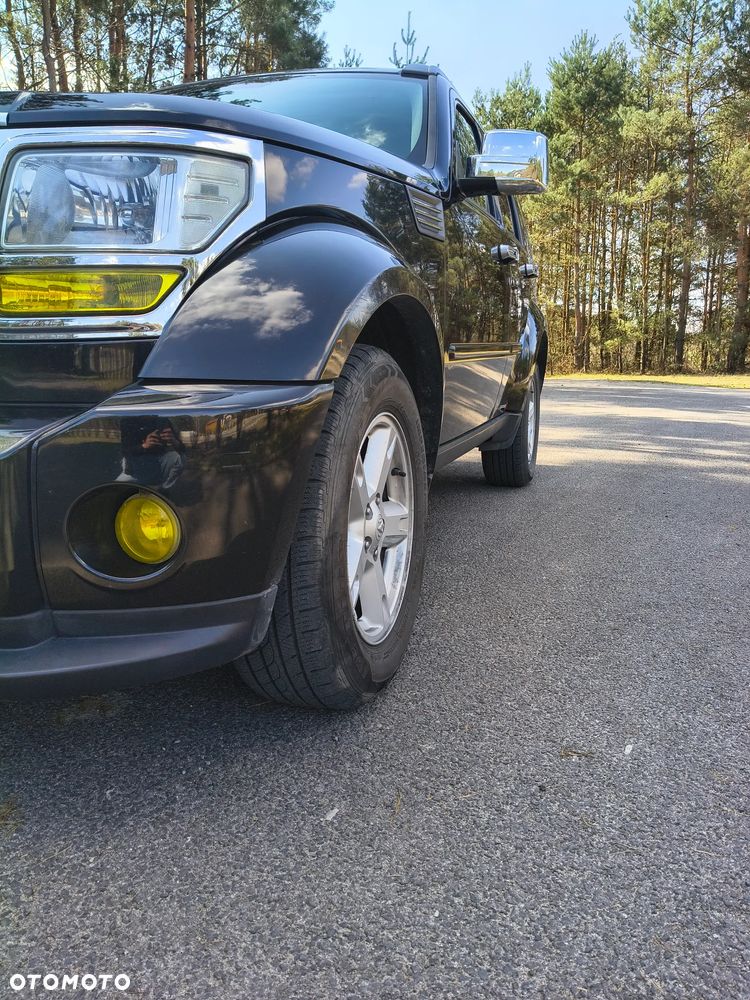 Dodge Nitro 2.8 CRD SXT - 27