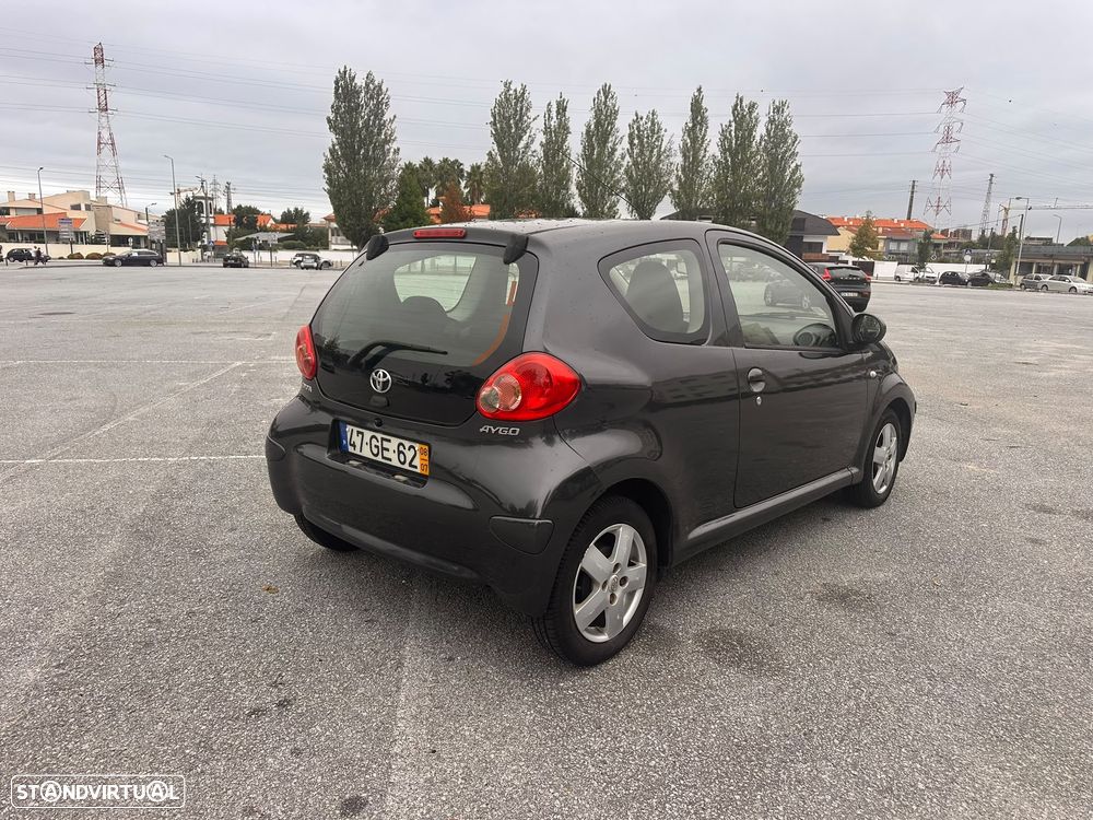 Toyota Aygo - 4