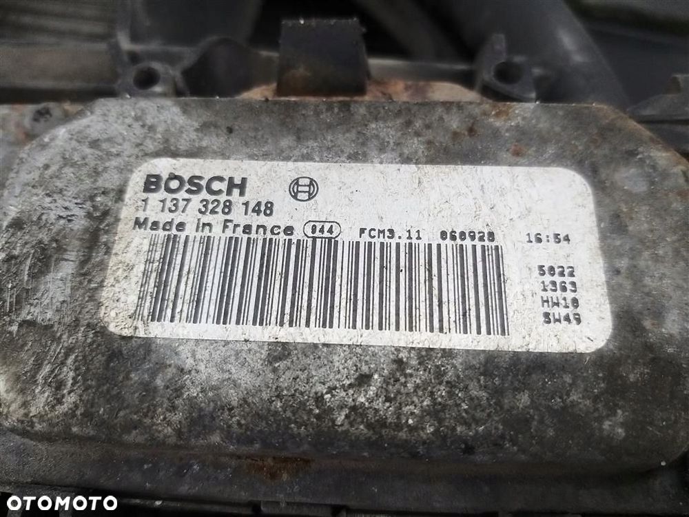 Chłodnica z wentylatorem Volvo V50 2.0D 136KM 2004-2012 FOMOCO M5H8005TL - 2