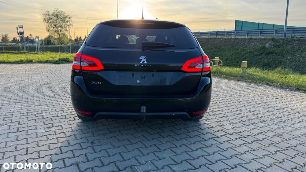 Peugeot 308 1.6 BlueHDi Allure S&S - 8