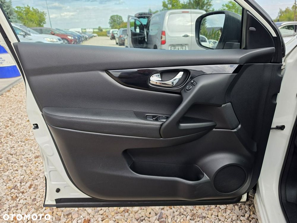 Nissan Qashqai 1.2 DIG-T Tekna - 24