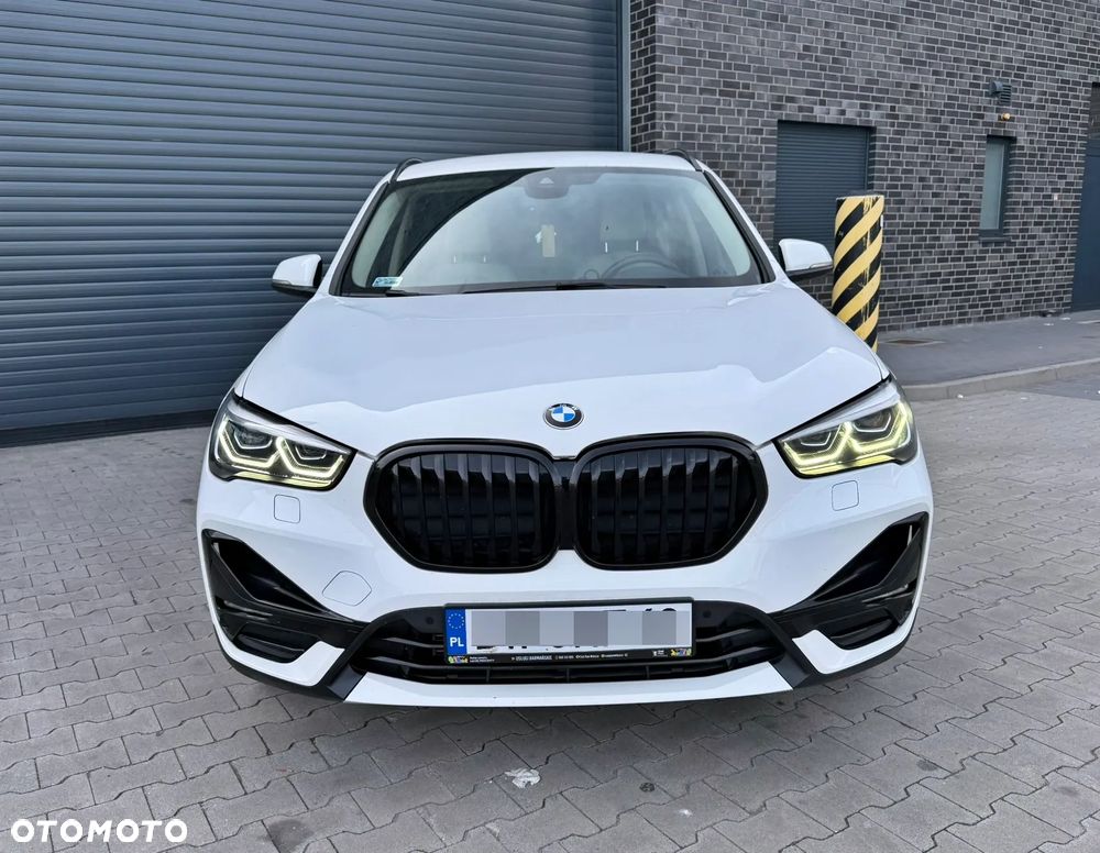 BMW X1 sDrive18i Sport Line - 10