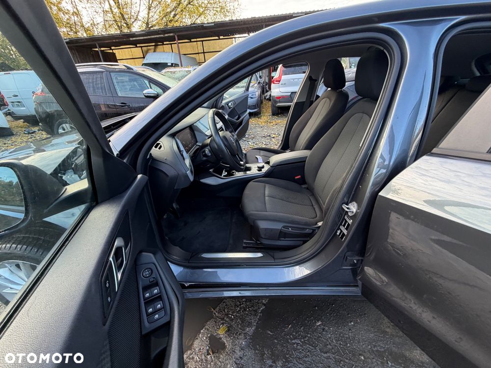 BMW Seria 1 - 11
