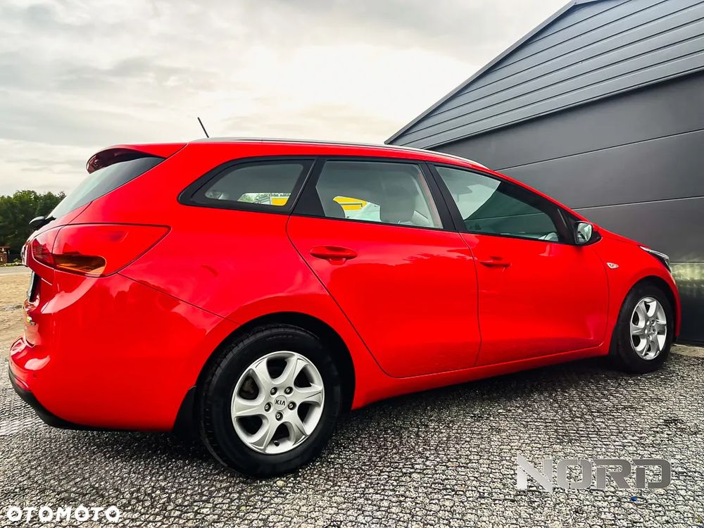 Kia Ceed Cee'd 1.6 GDI L - 10