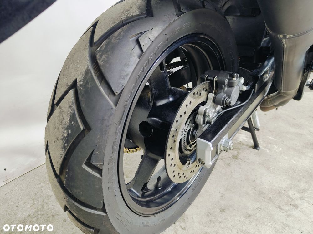 Suzuki V-STROM - 9