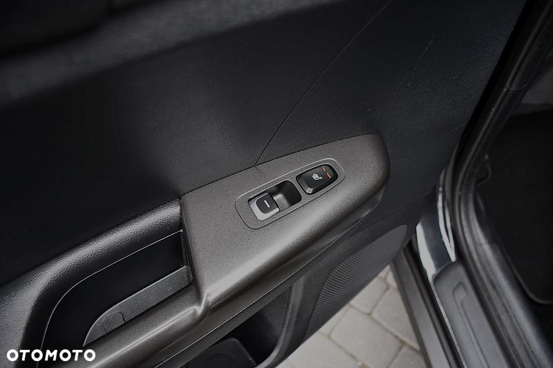 Kia Sportage 1.6 GDI 2WD Black Edition - 37
