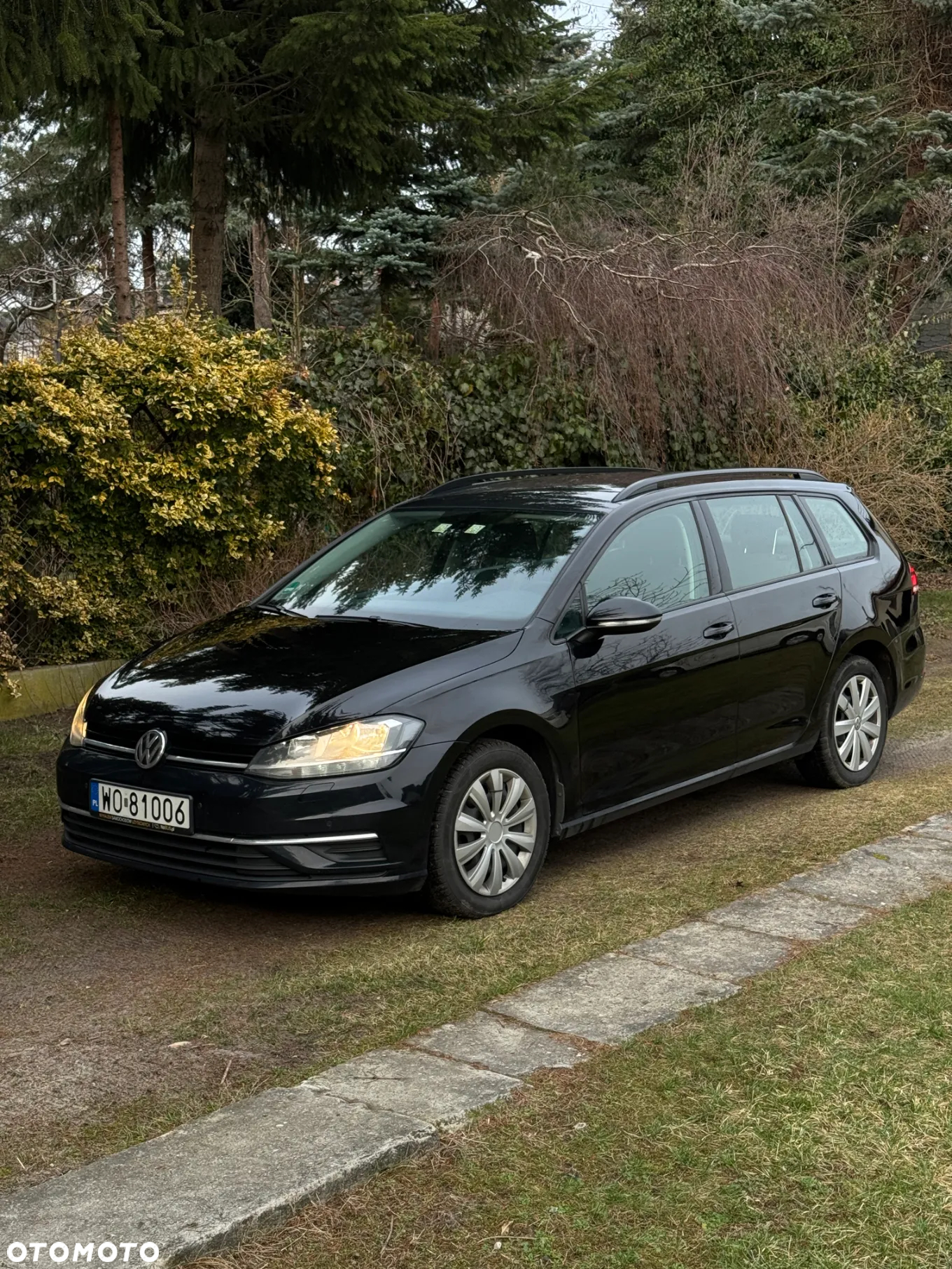 Volkswagen Golf - 2