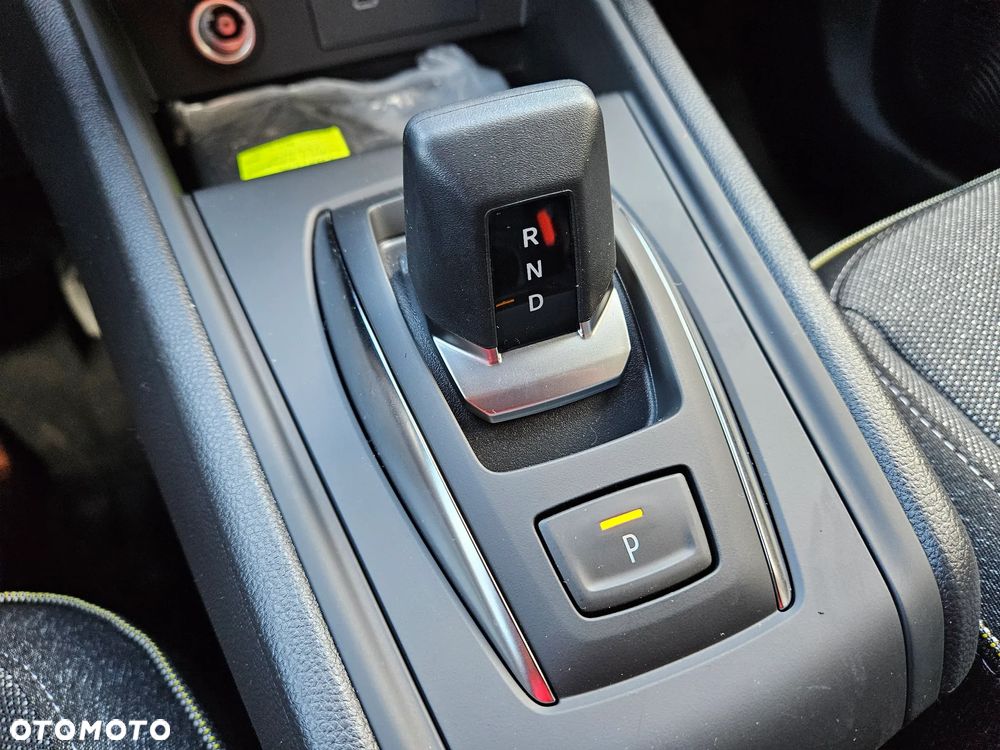 Renault Captur 1.3 TCe mHEV Techno EDC - 25