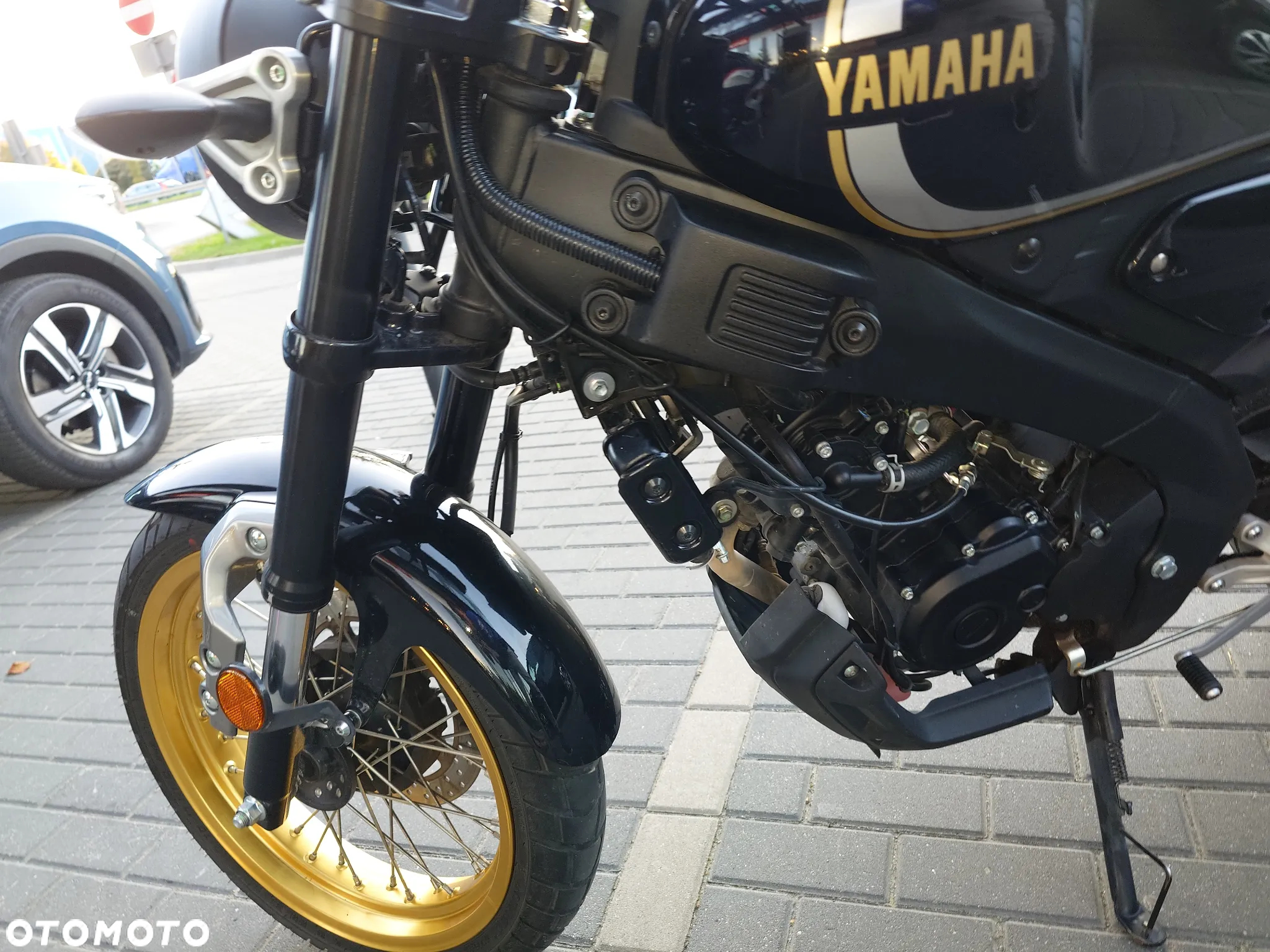 Yamaha XSR - 18
