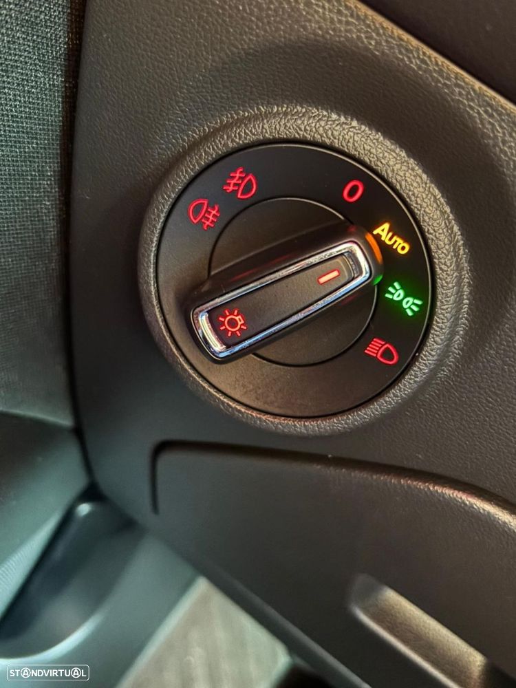 SEAT Leon ST 1.6 TDI Style Ecomotive - 12