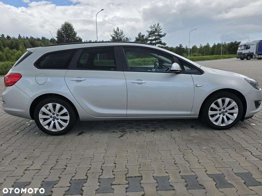 Opel Astra 1.4 Turbo Exklusiv - 9
