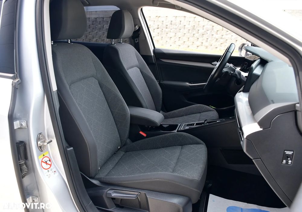 Volkswagen Golf 1.5 eTSI OPF DSG Active - 13