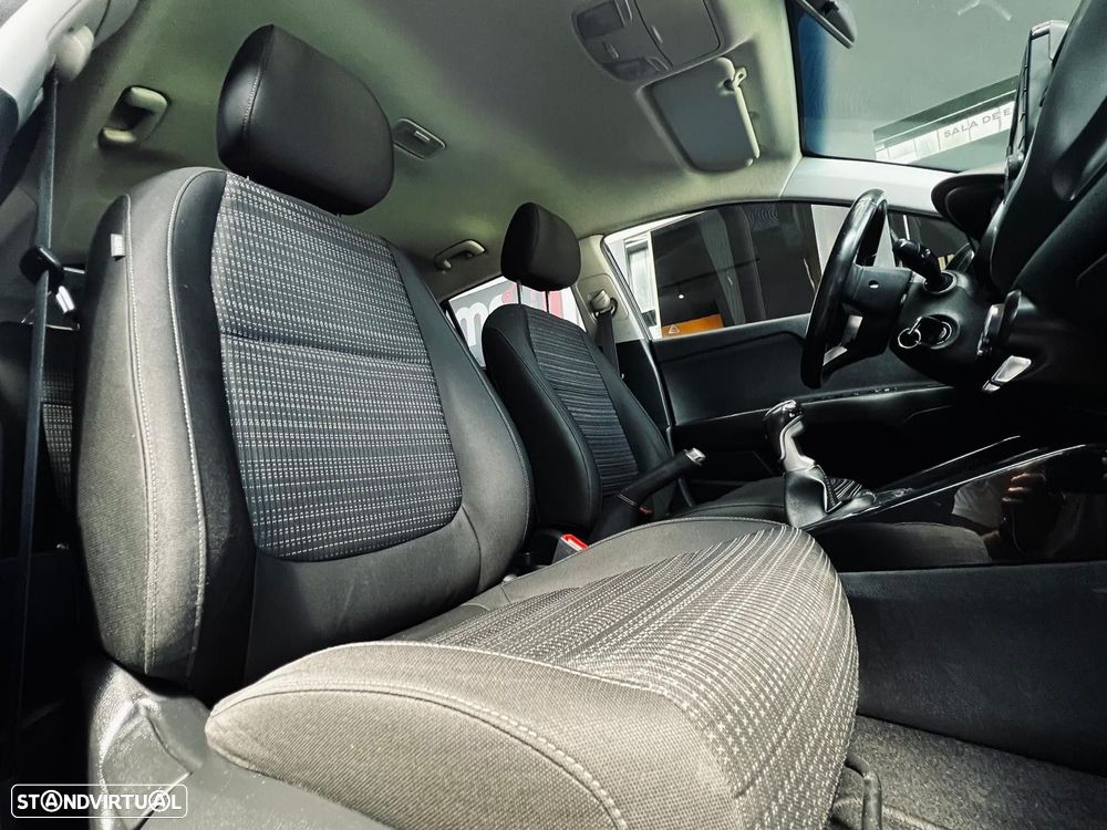 Kia Stonic 1.6 CRDi TX - 38