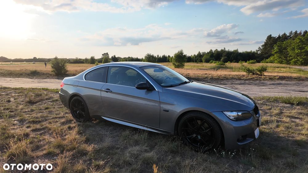 BMW Seria 3 325i - 17