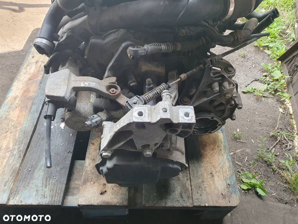 SKRZYNIA BIEGÓW LYZ VW AUDI  SEAT 1.6 TDI