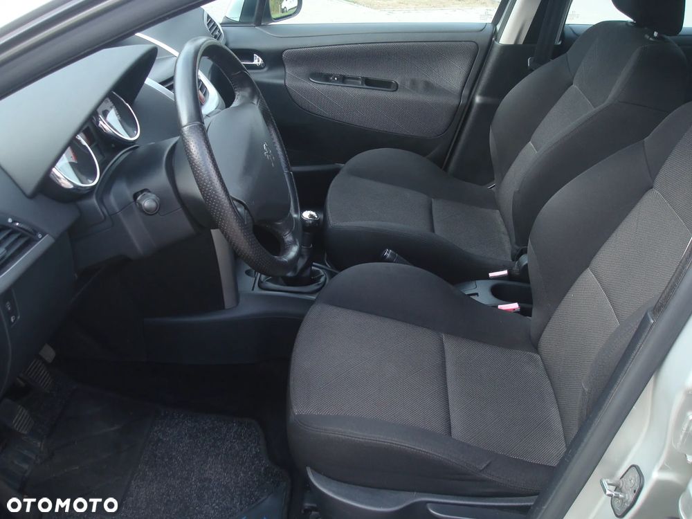 Peugeot 207 95 VTi Filou - 19