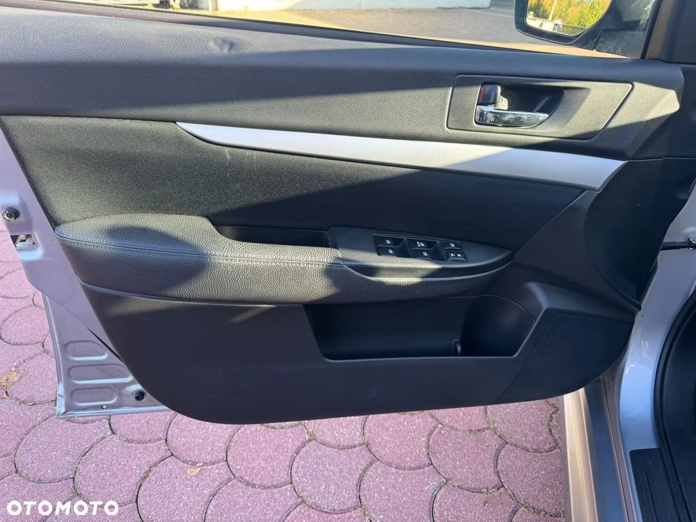 Subaru Legacy 2.5i Lineartronic Comfort - 15