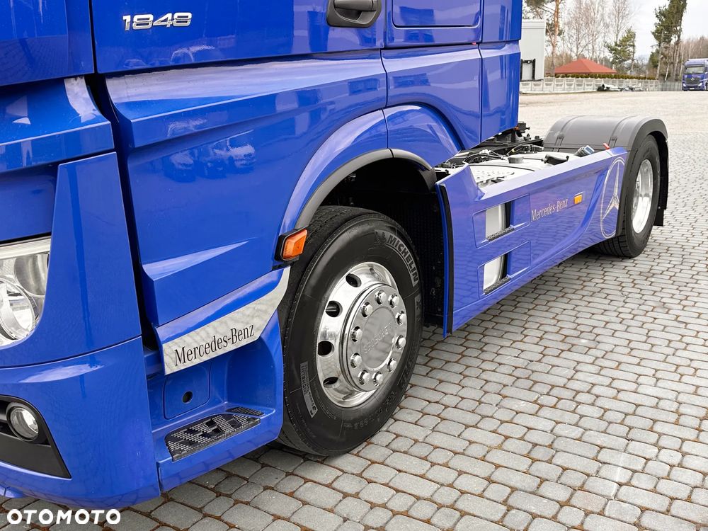 Mercedes-Benz ACTROS 1848 MP3 BIG SPACE / FULL SPOJLER / KAMERY - 16