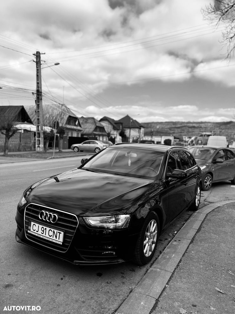 Audi A4 2.0 TDI DPF multitronic S line Sportpaket - 1