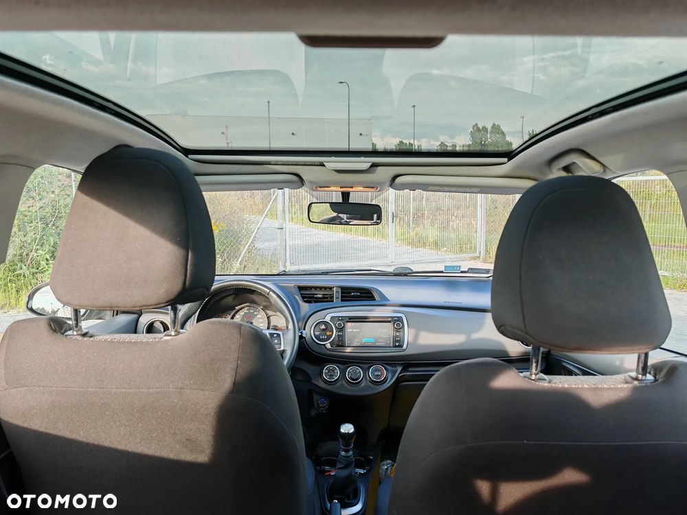 Toyota Yaris 1.33 Premium - 9