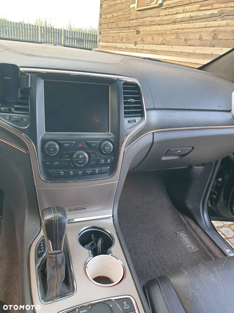 Jeep Grand Cherokee 3.0 CRD Overland Summit EU6 - 15